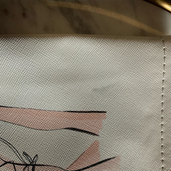 Saks Fifth Avenue Cosmetic Bag - Picture 4 of 5